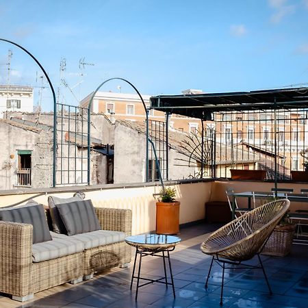 רומא Amazing Penthouse With Terrace And Rooftop In Trastevere מראה חיצוני תמונה