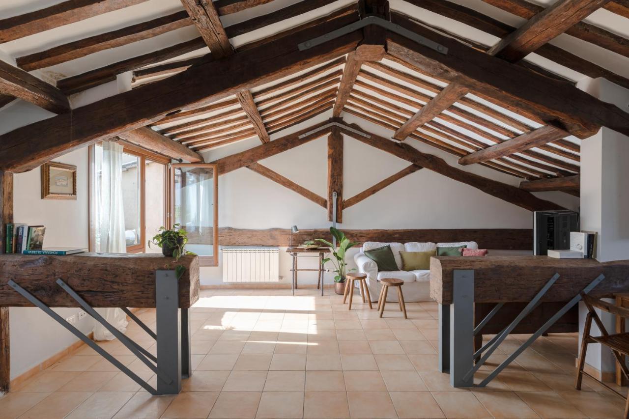 רומא Amazing Penthouse With Terrace And Rooftop In Trastevere מראה חיצוני תמונה