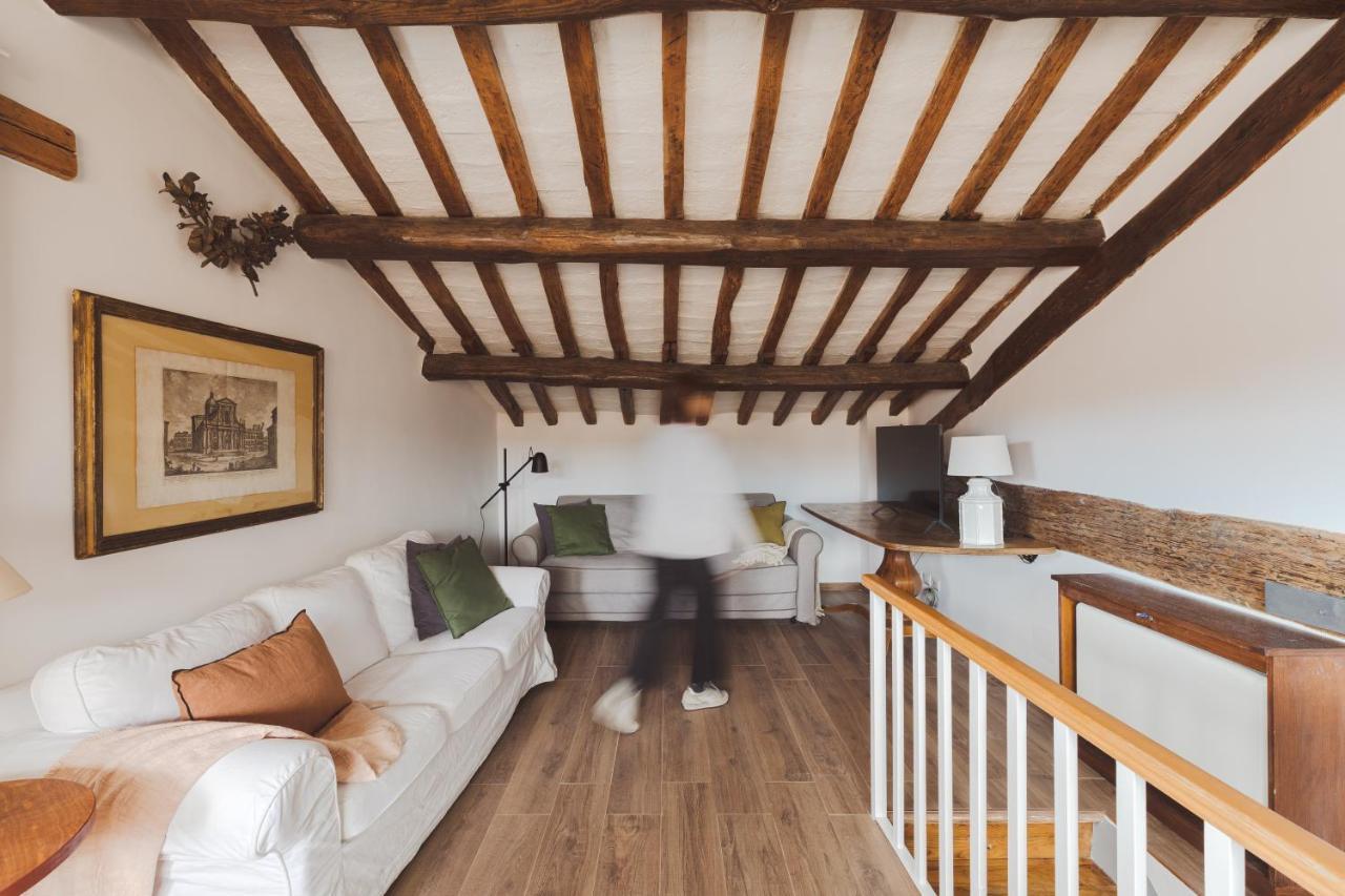 רומא Amazing Penthouse With Terrace And Rooftop In Trastevere מראה חיצוני תמונה