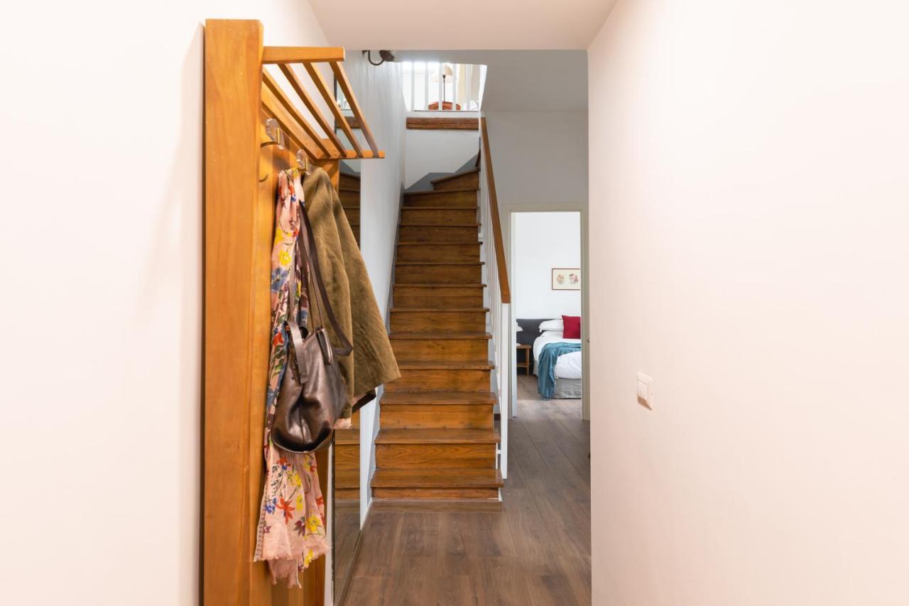 רומא Amazing Penthouse With Terrace And Rooftop In Trastevere מראה חיצוני תמונה