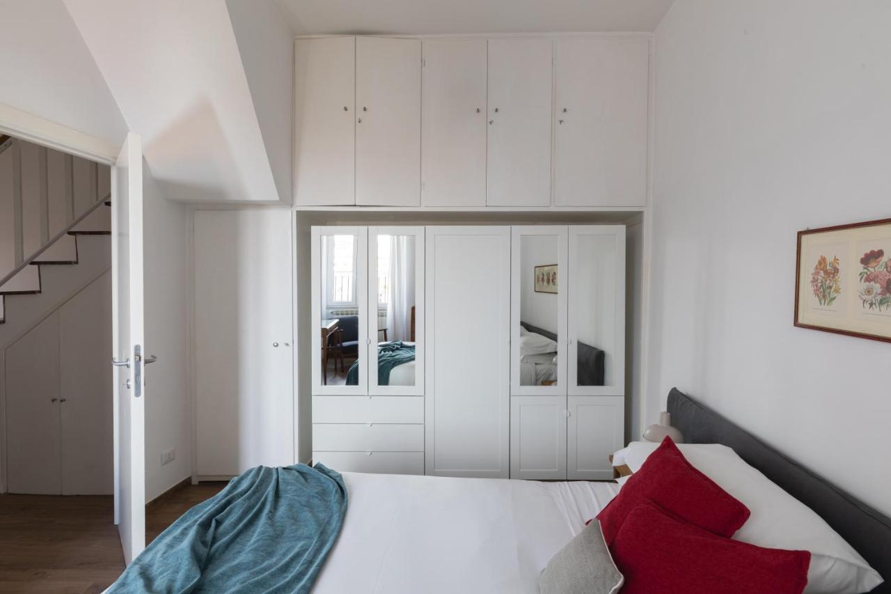 רומא Amazing Penthouse With Terrace And Rooftop In Trastevere מראה חיצוני תמונה