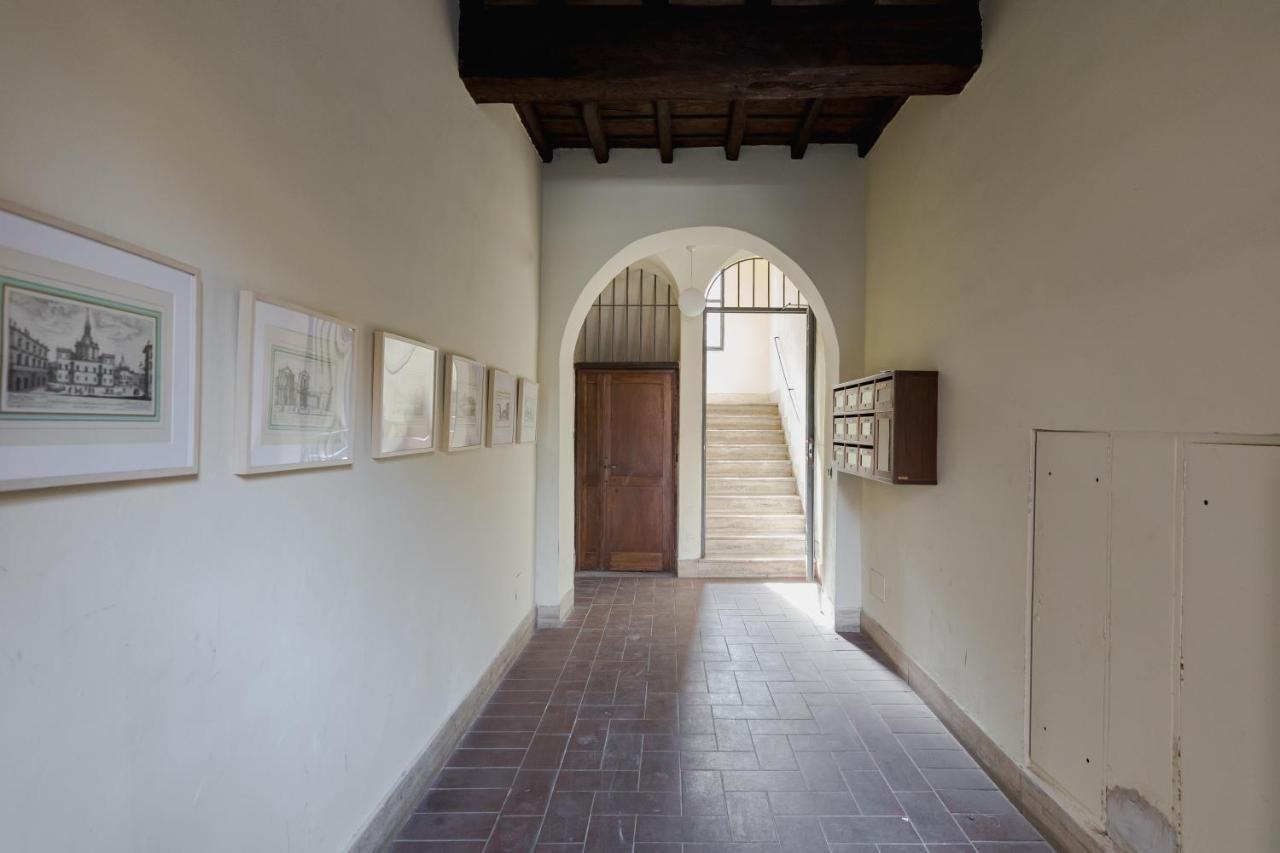 רומא Amazing Penthouse With Terrace And Rooftop In Trastevere מראה חיצוני תמונה