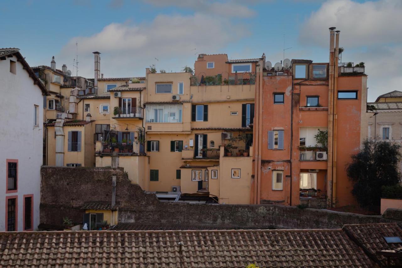 רומא Amazing Penthouse With Terrace And Rooftop In Trastevere מראה חיצוני תמונה