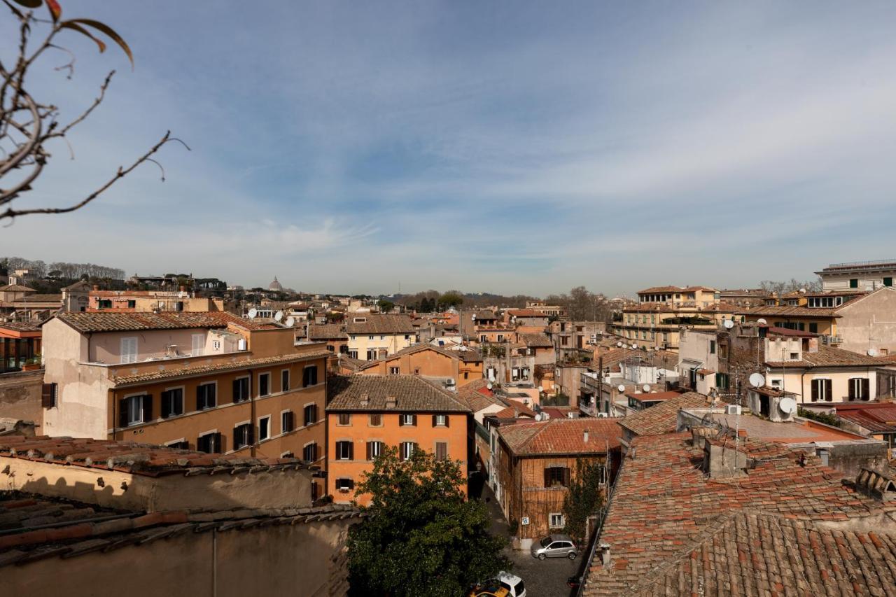 רומא Amazing Penthouse With Terrace And Rooftop In Trastevere מראה חיצוני תמונה