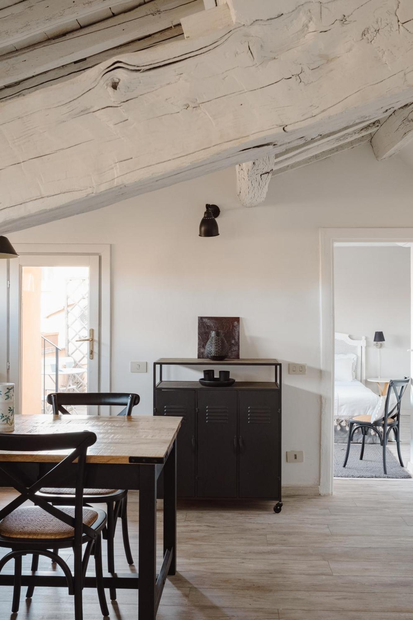 רומא Amazing Penthouse With Terrace And Rooftop In Trastevere מראה חיצוני תמונה