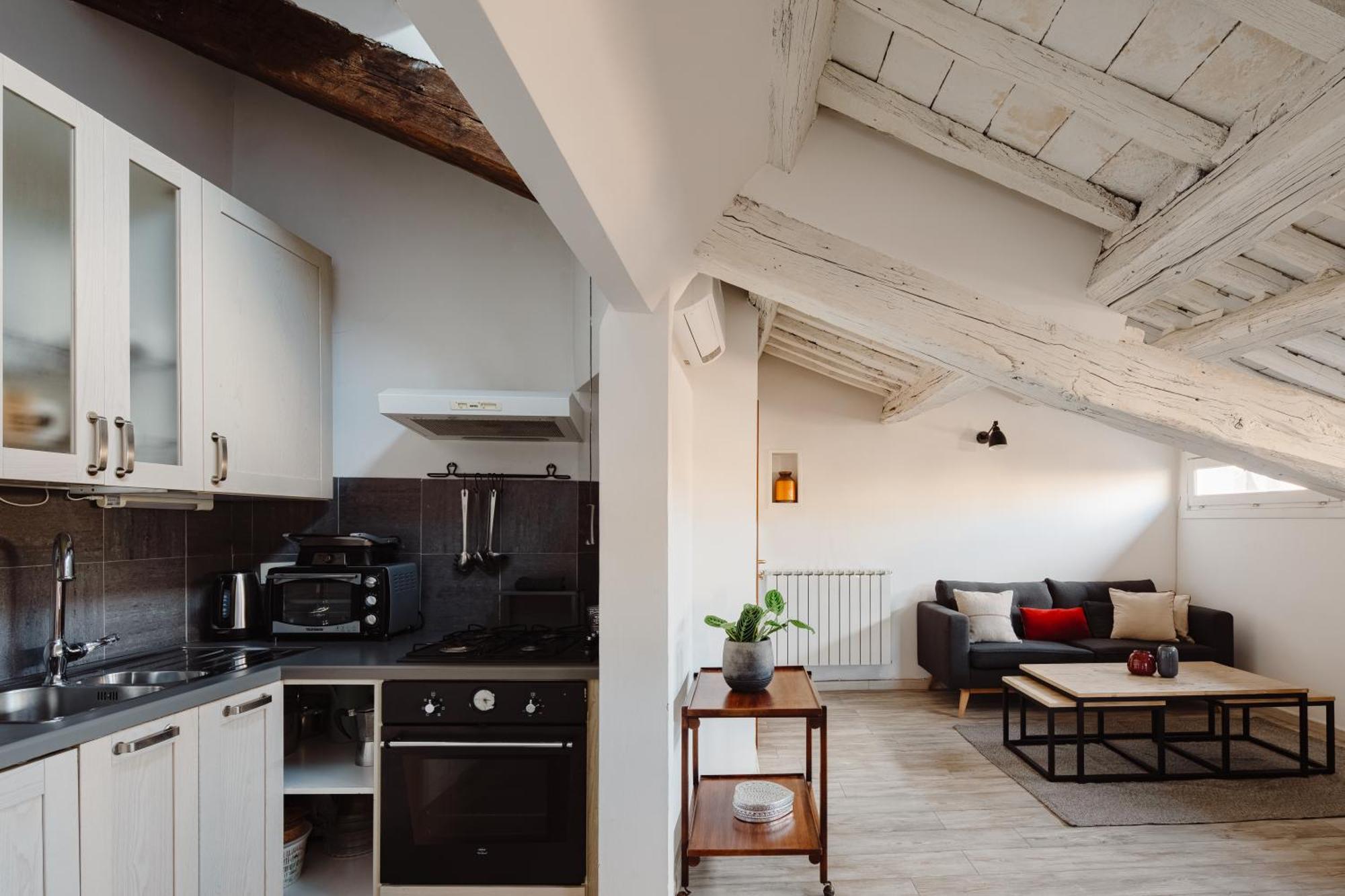 רומא Amazing Penthouse With Terrace And Rooftop In Trastevere מראה חיצוני תמונה